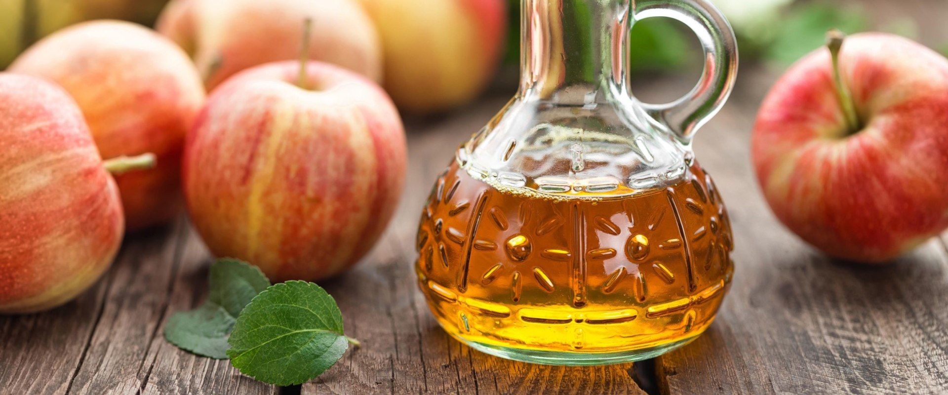 All You Need to Know About Apple Cider Vinegar for Sweat Reduction